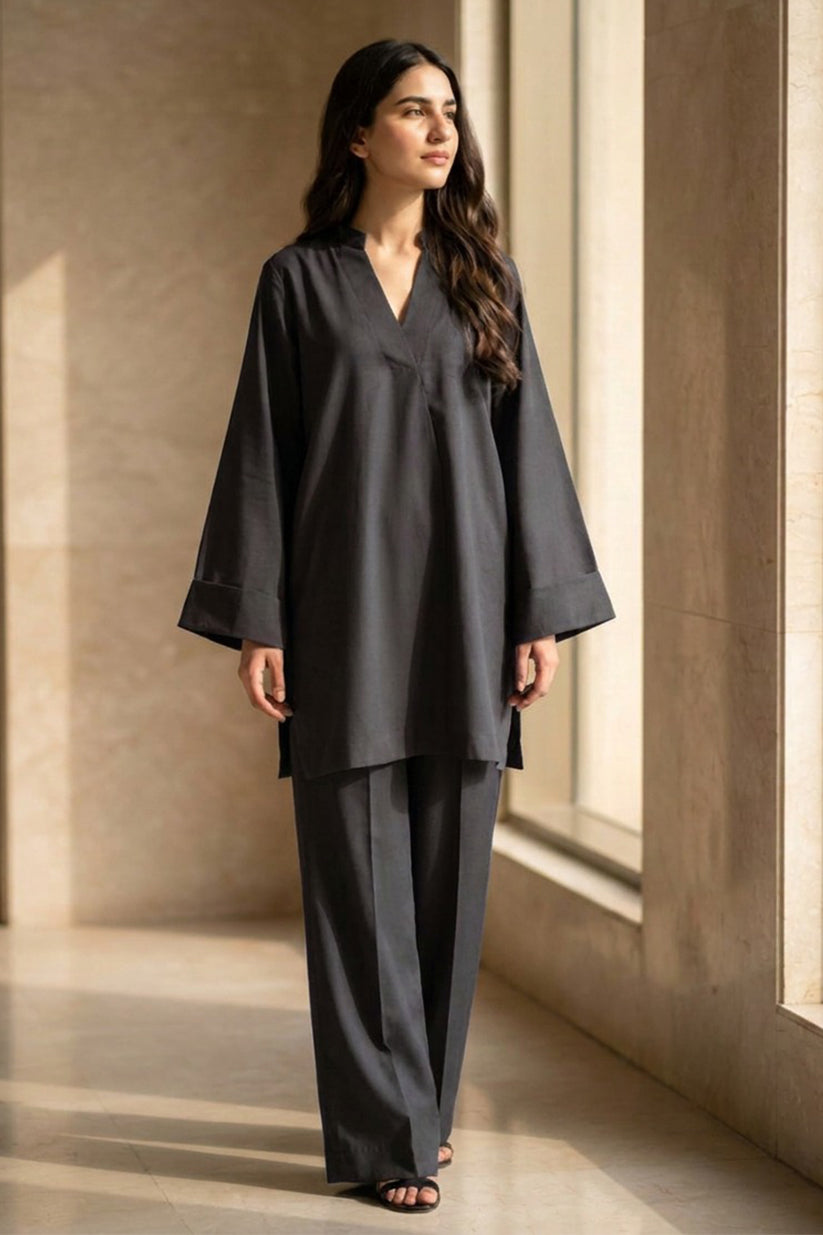 RELAXED FIT PLEATED SHIRT WITH WIDE LEG TROUSERS