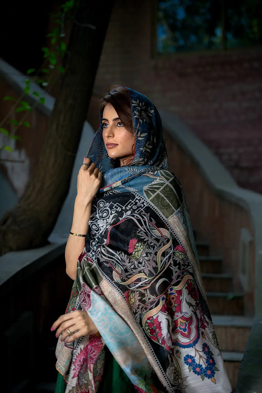 Avra - Manar Dupatta