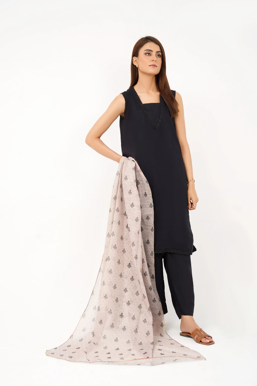 Reverie -Manar Dupatta
