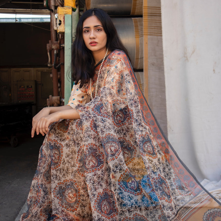 Bisque Saree | Kar1 - Zaymal