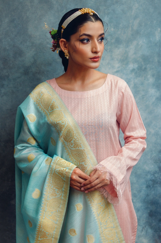 Neela Aasman