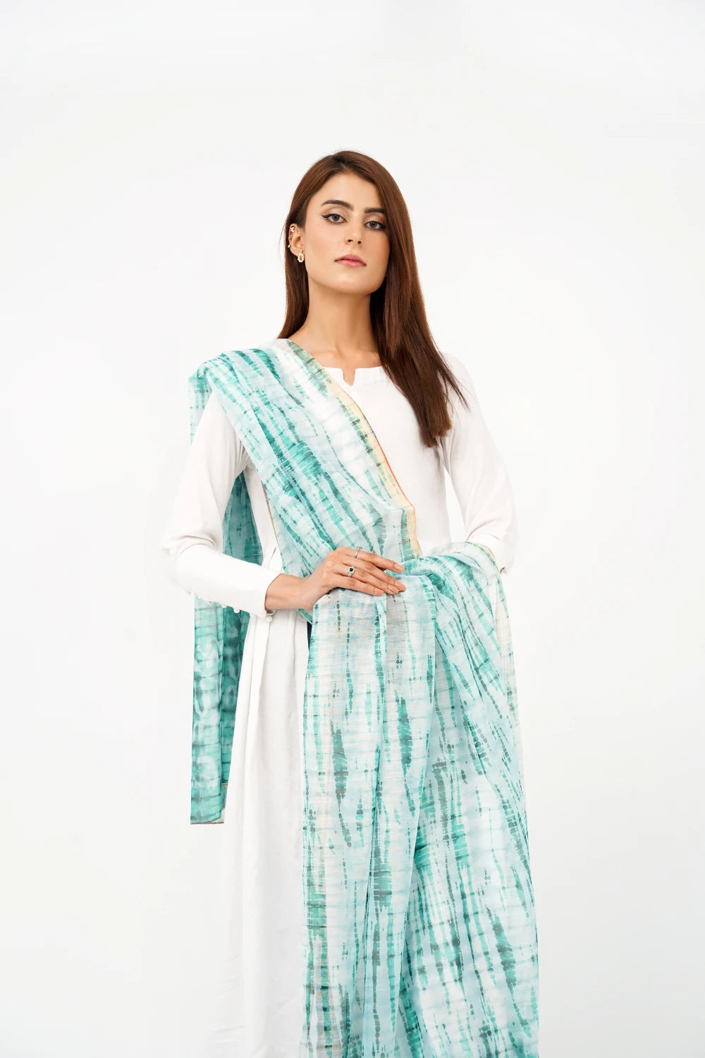 Luna -Manar Dupatta