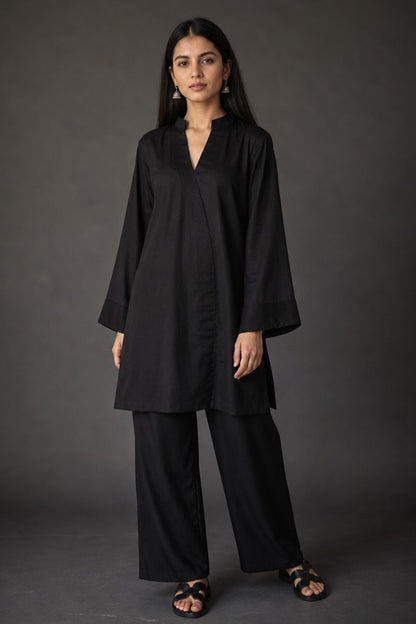 RELAXED FIT PLEATED SHIRT WITH WIDE LEG TROUSERS