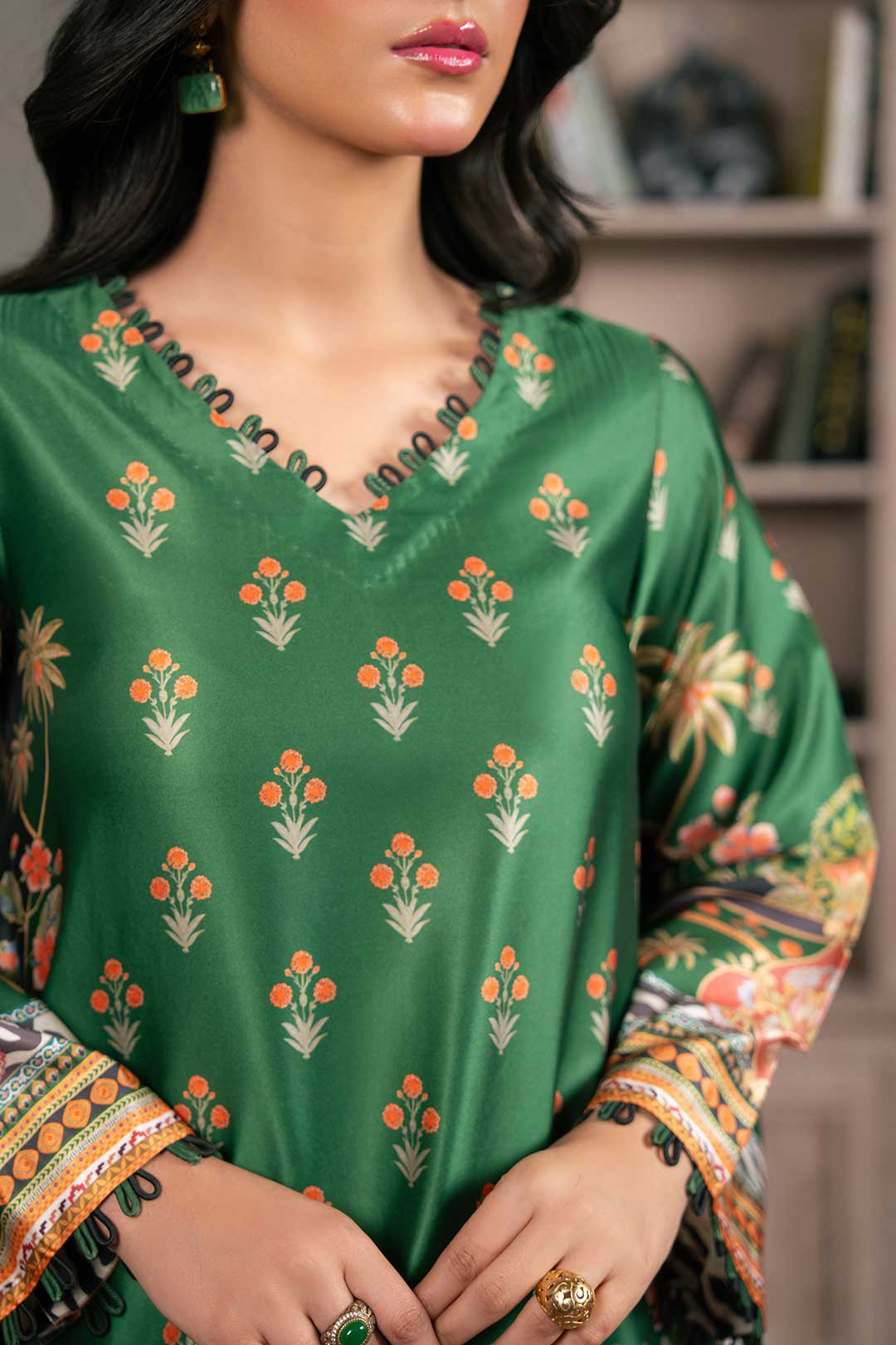 GREEN BLACK PRINTED SILK KAFTAN