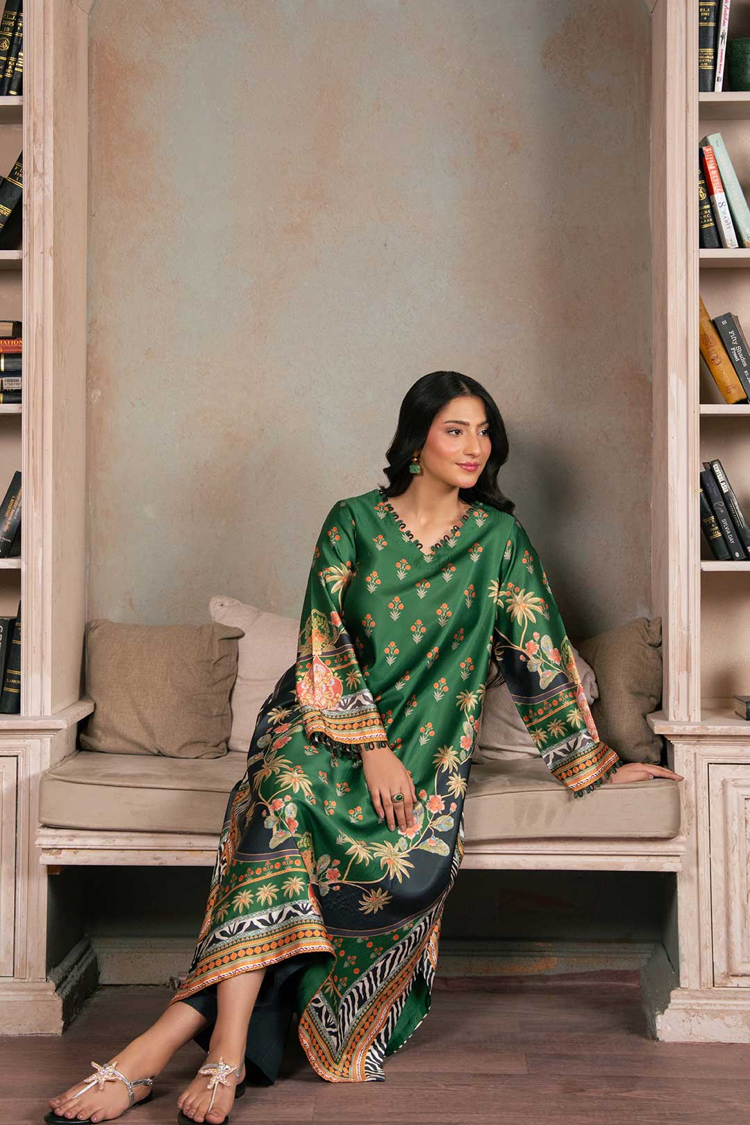 GREEN BLACK PRINTED SILK KAFTAN