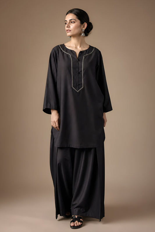 RELAXED SHORT KURTI WITH FARSHI SHALWAR