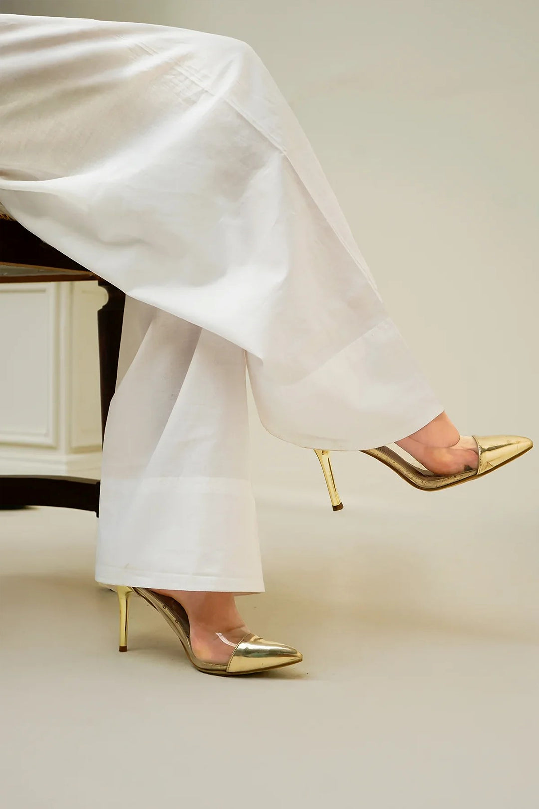 WHITE FARSHI SHALWAR