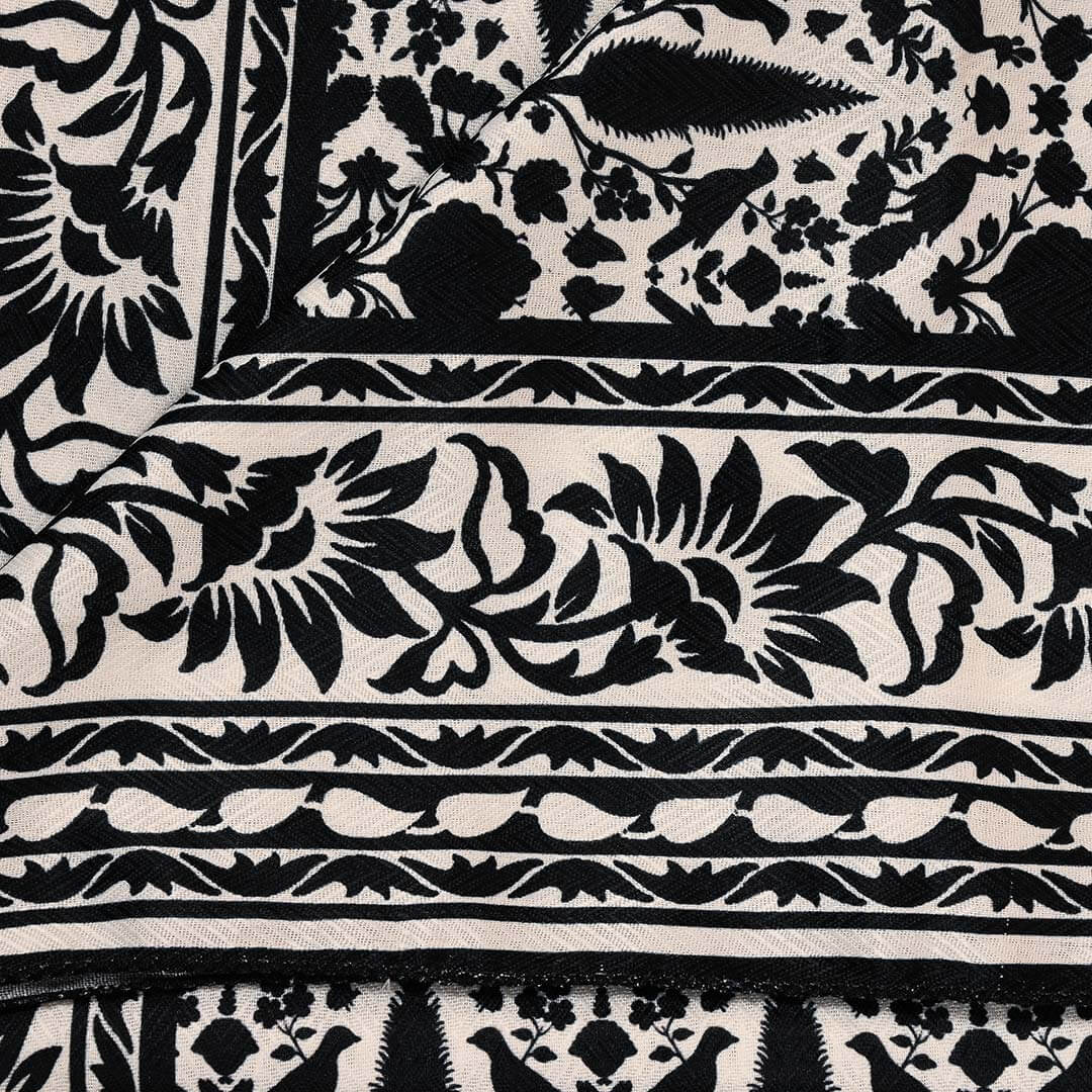 Black and White | DNSH210023 - Zaymal