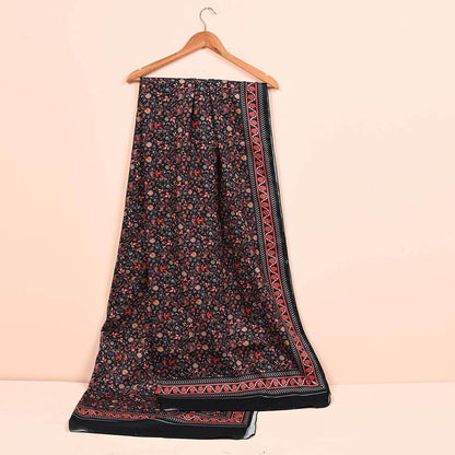 Blooming blacks | DNSH210013 - Zaymal