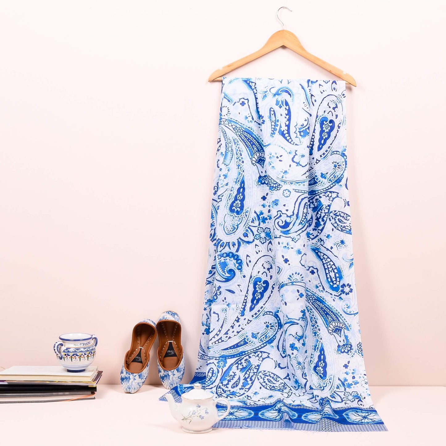 Soothing White & Blue | DN SH21003 - Zaymal