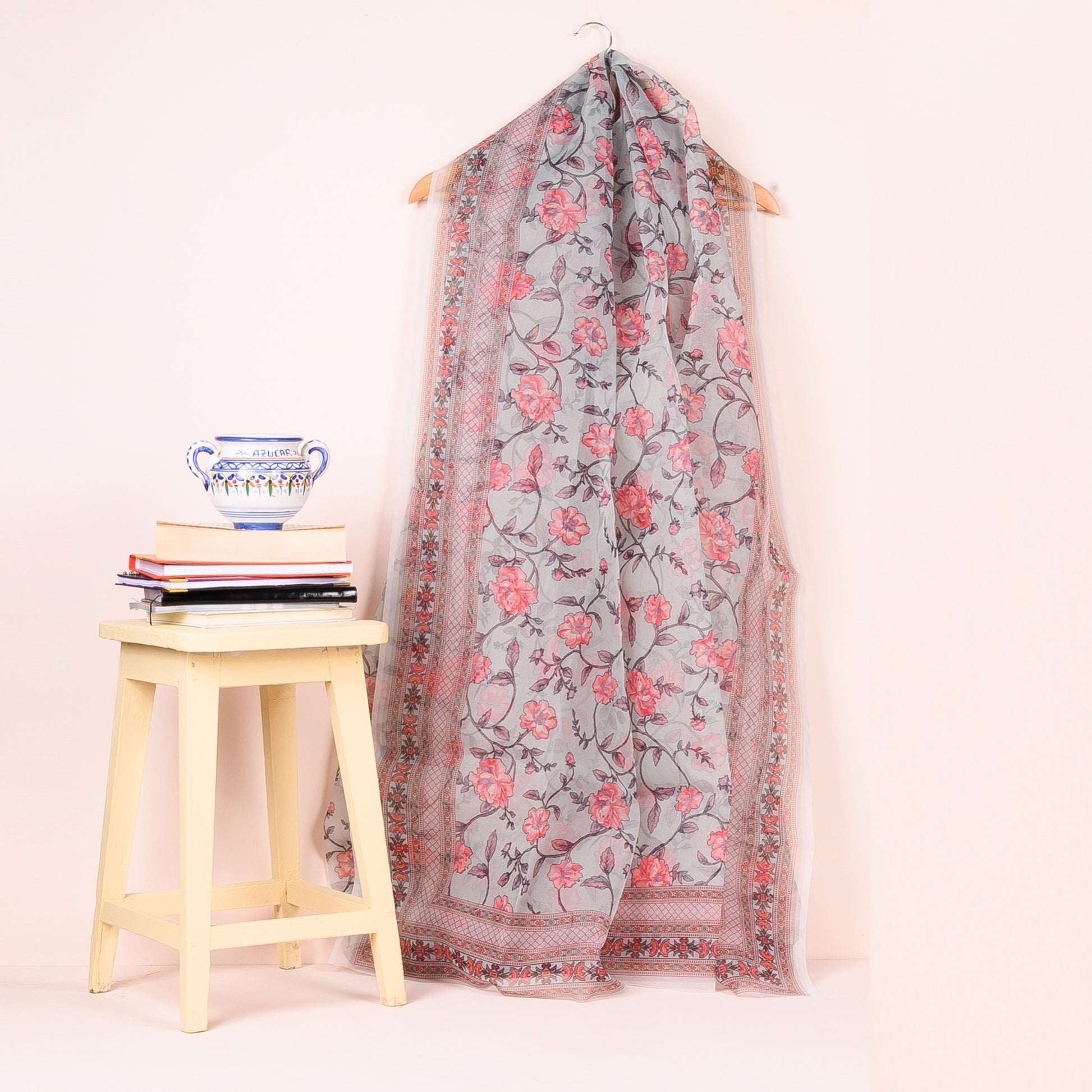 Symphony of Blue & Pink - Zaymal