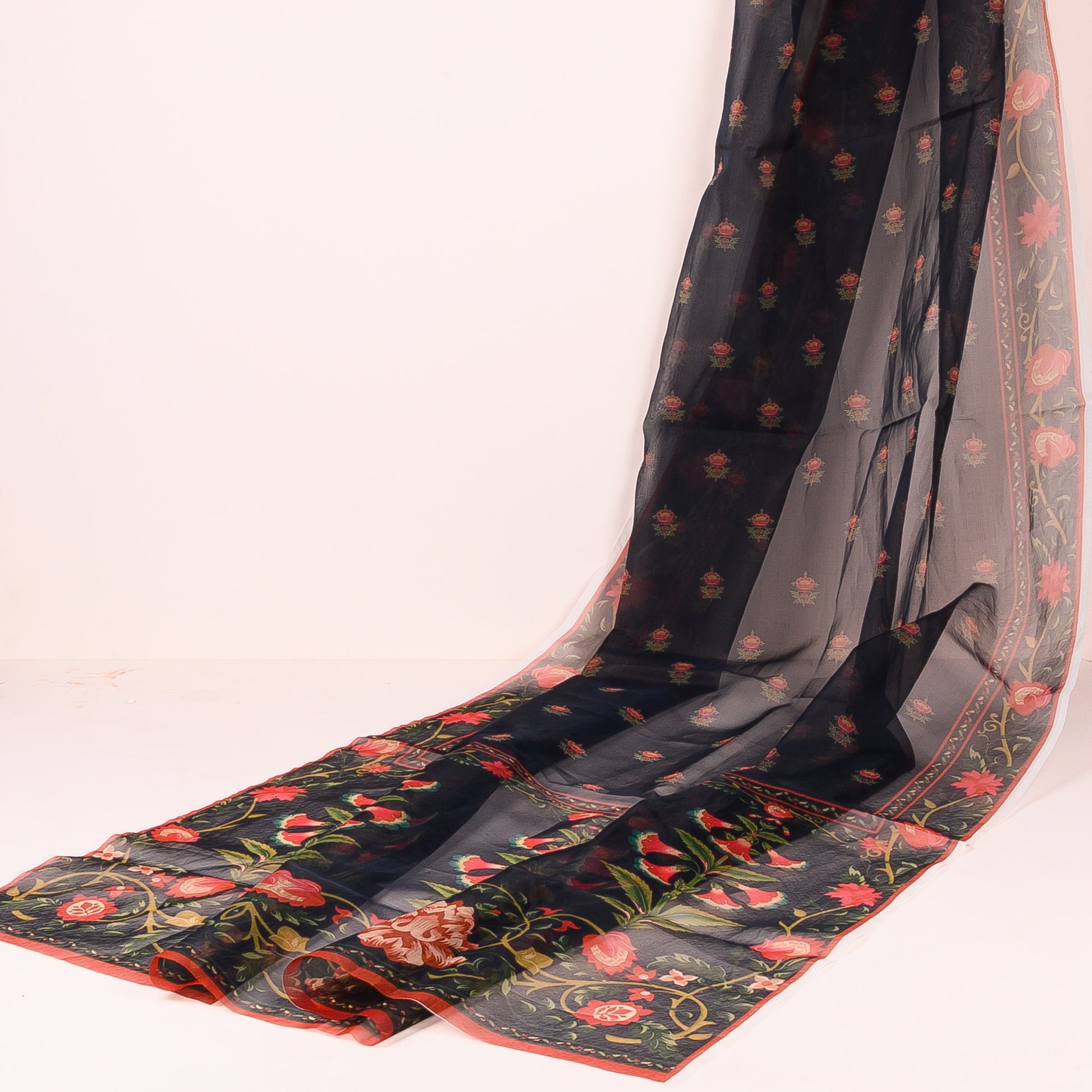 Bind me to black - Zaymal